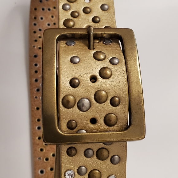 Medium Gold Riveted/Studded Thick Leather Belt 32" to 36" - Picture 2 of 14